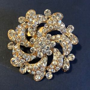 Mon Coeur Sparkling Brooch